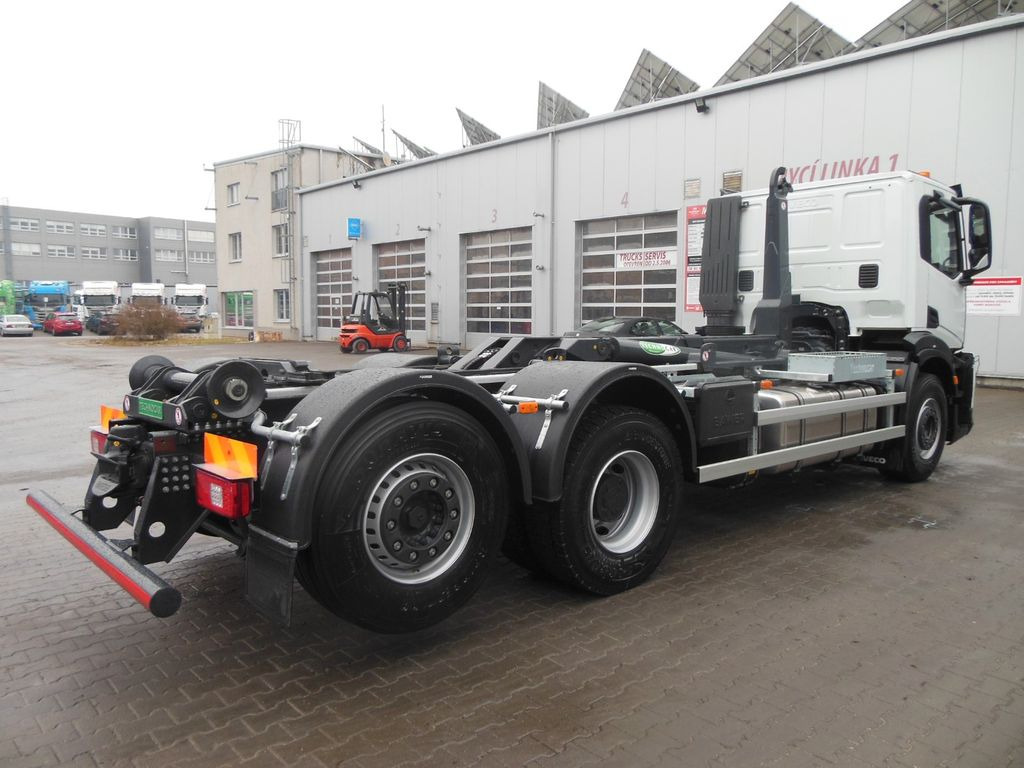 Iveco X-WAY AD 280X46, 6X2, LENK/LIFT, TNH 20T,SOFORT! - Horgos rakodó teherautó: 3 kép. Iveco X-WAY AD 280X46, 6X2, LENK/LIFT, TNH 20T,SOFORT! - Horgos rakodó teherautó: 3 kép.