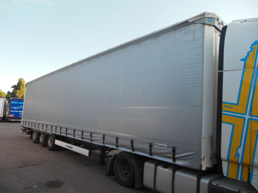 Krone SD, LOWDECK, SAF, LIFTACHSE - Ponyvás félpótkocsi: 4 kép. Krone SD, LOWDECK, SAF, LIFTACHSE - Ponyvás félpótkocsi: 4 kép.