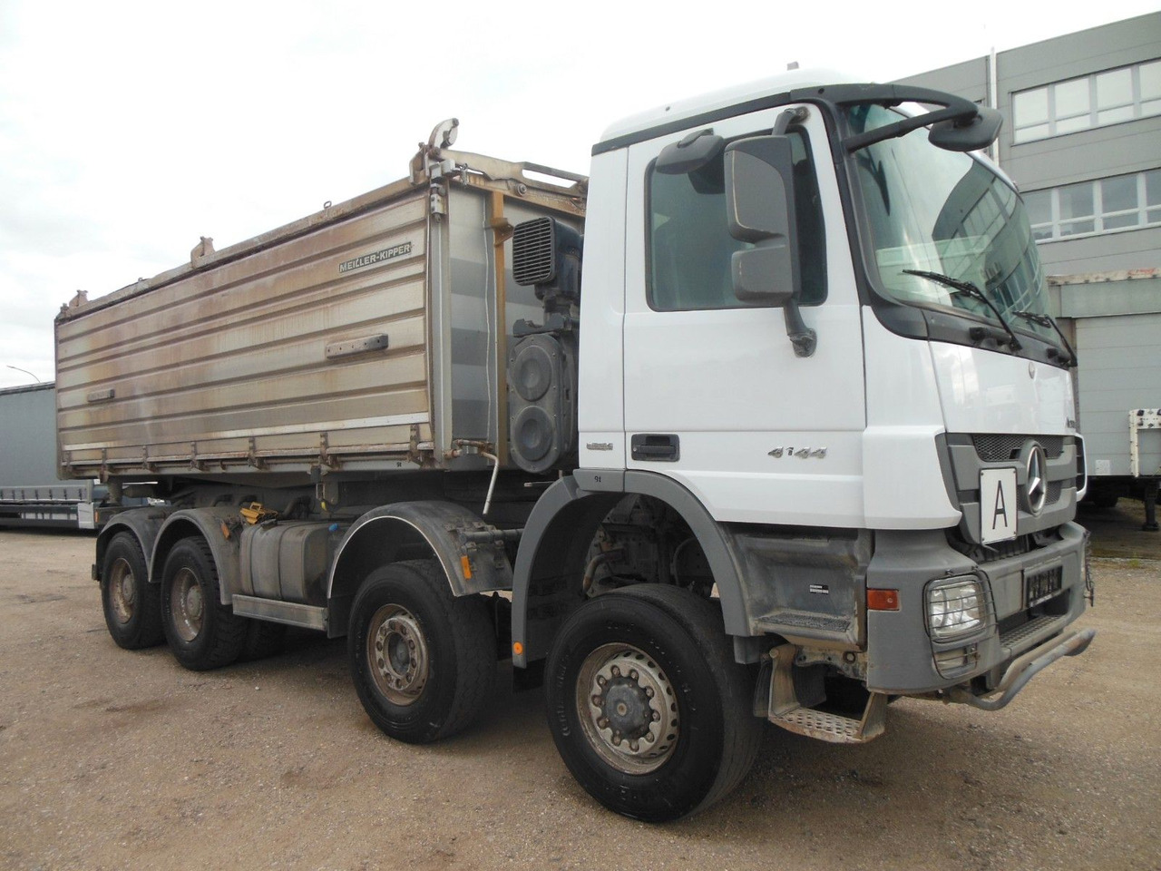 Mercedes-Benz ACTROS 4144, 8X6, 3 PEDALE, MEILLER, BODRMATIC - Billenőplatós teherautó: 2 kép. Mercedes-Benz ACTROS 4144, 8X6, 3 PEDALE, MEILLER, BODRMATIC - Billenőplatós teherautó: 2 kép.