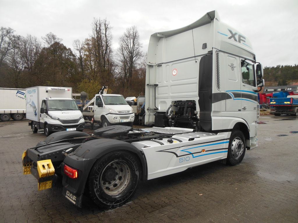 DAF XF 106.510 SSC, MANUELL, RETARDER, TOP STAND!!! - Nyergesvontató: 3 kép. DAF XF 106.510 SSC, MANUELL, RETARDER, TOP STAND!!! - Nyergesvontató: 3 kép.