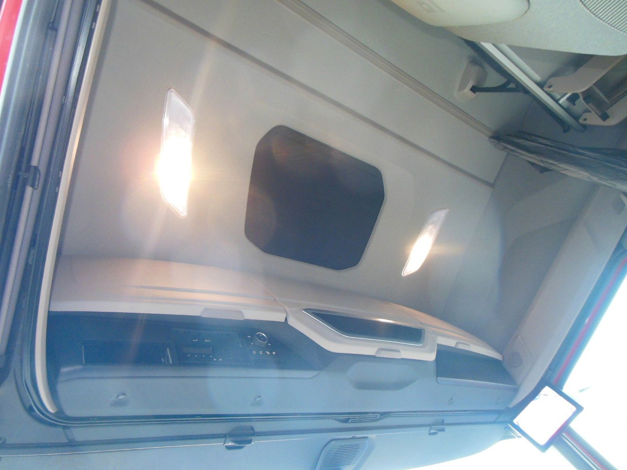 Nyergesvontató DAF XG 480, KIPPHYDRAULIK, STANDKLIMA, WIE NEUE!!!: 11 kép. Nyergesvontató DAF XG 480, KIPPHYDRAULIK, STANDKLIMA, WIE NEUE!!!: 11 kép.