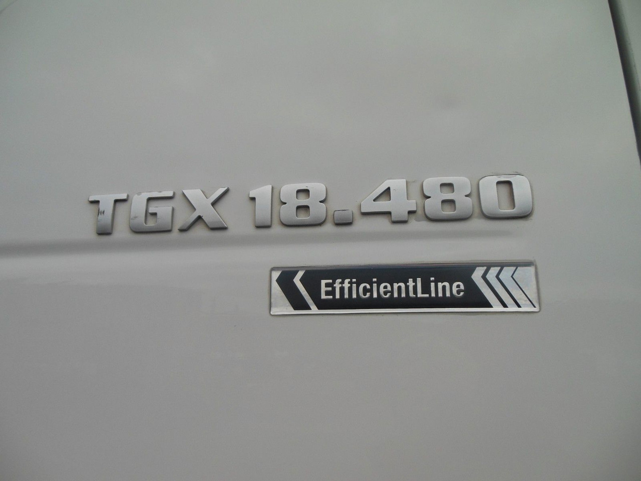 MAN TGX 18.480 LLS-U, LOWDECK + KRONE MEGA MAN TGX 18.480 LLS-U, LOWDECK - Nyergesvontató: 5 kép. MAN TGX 18.480 LLS-U, LOWDECK + KRONE MEGA MAN TGX 18.480 LLS-U, LOWDECK - Nyergesvontató: 5 kép.
