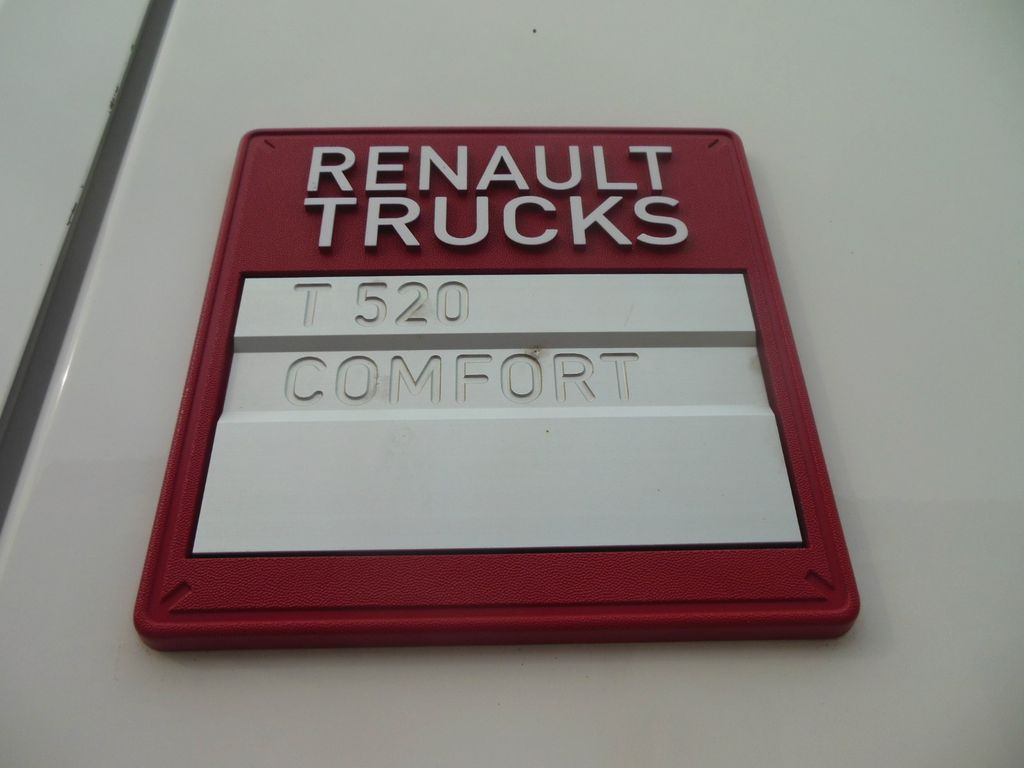 Renault T520 COMFORT, LOWDECK, TOP STAND - Nyergesvontató: 5 kép. Renault T520 COMFORT, LOWDECK, TOP STAND - Nyergesvontató: 5 kép.