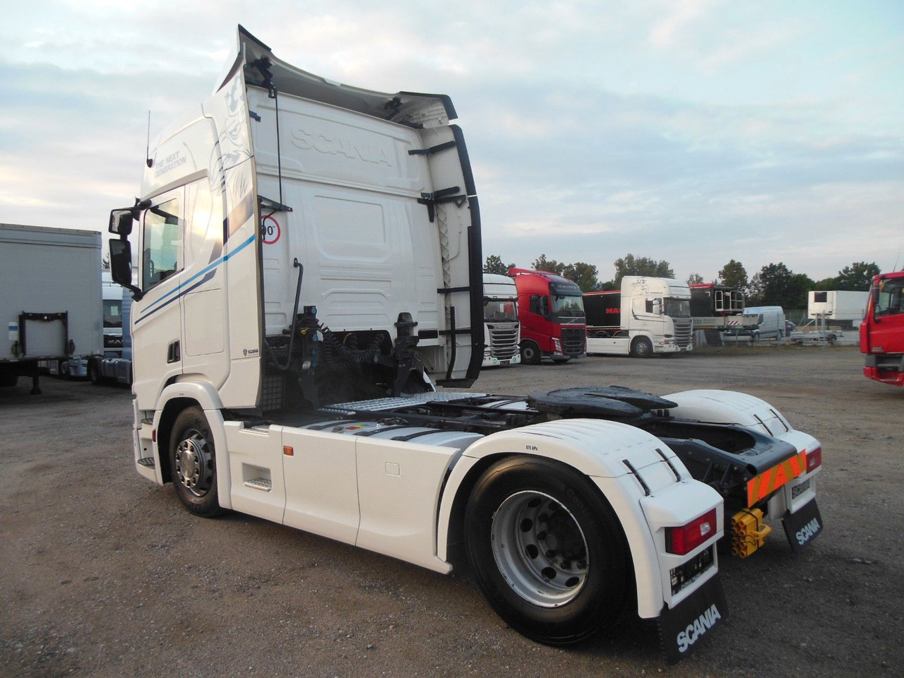 Scania R 410, STANDART, RETARDER, STANDKLIMA, TOP!!! - Nyergesvontató: 4 kép. Scania R 410, STANDART, RETARDER, STANDKLIMA, TOP!!! - Nyergesvontató: 4 kép.