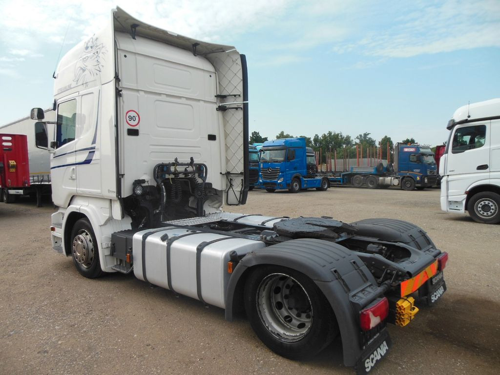 Scania R410, LOWDECK, RETARDER, TOP STAND - Nyergesvontató: 4 kép. Scania R410, LOWDECK, RETARDER, TOP STAND - Nyergesvontató: 4 kép.