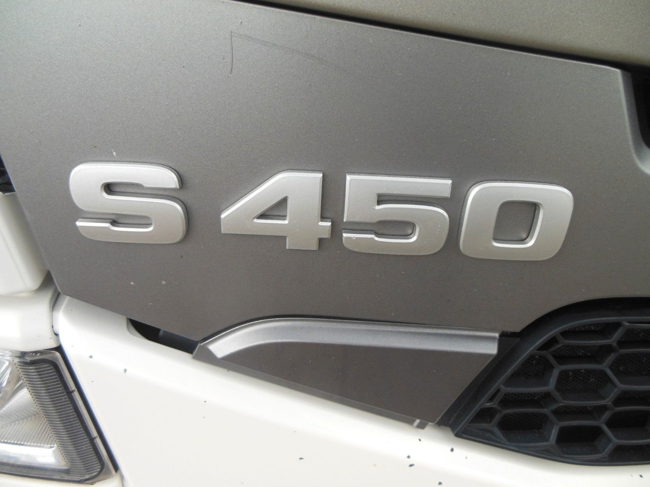 Scania S 450, VOLL LUFT, RETARDER, STANDKLIMA, TOP - Nyergesvontató: 5 kép. Scania S 450, VOLL LUFT, RETARDER, STANDKLIMA, TOP - Nyergesvontató: 5 kép.