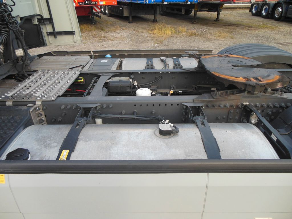 Volvo FH 13/460 TURBO COMPOUND,I-SAVE,I-PARK COOL,TOP Volvo FH 13/460 TURBO COMPOUND,I-SAVE,I-PARK COOL,TOP - Nyergesvontató: 5 kép. Volvo FH 13/460 TURBO COMPOUND,I-SAVE,I-PARK COOL,TOP Volvo FH 13/460 TURBO COMPOUND,I-SAVE,I-PARK COOL,TOP - Nyergesvontató: 5 kép.