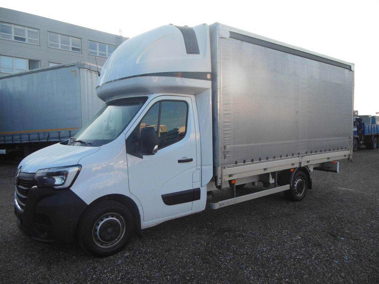 Renault MASTER 2.3 DCI, 10 PALETTEN, LUFT FEDERUNG - Ponyvás kisteherautó: 1 kép. Renault MASTER 2.3 DCI, 10 PALETTEN, LUFT FEDERUNG - Ponyvás kisteherautó: 1 kép.