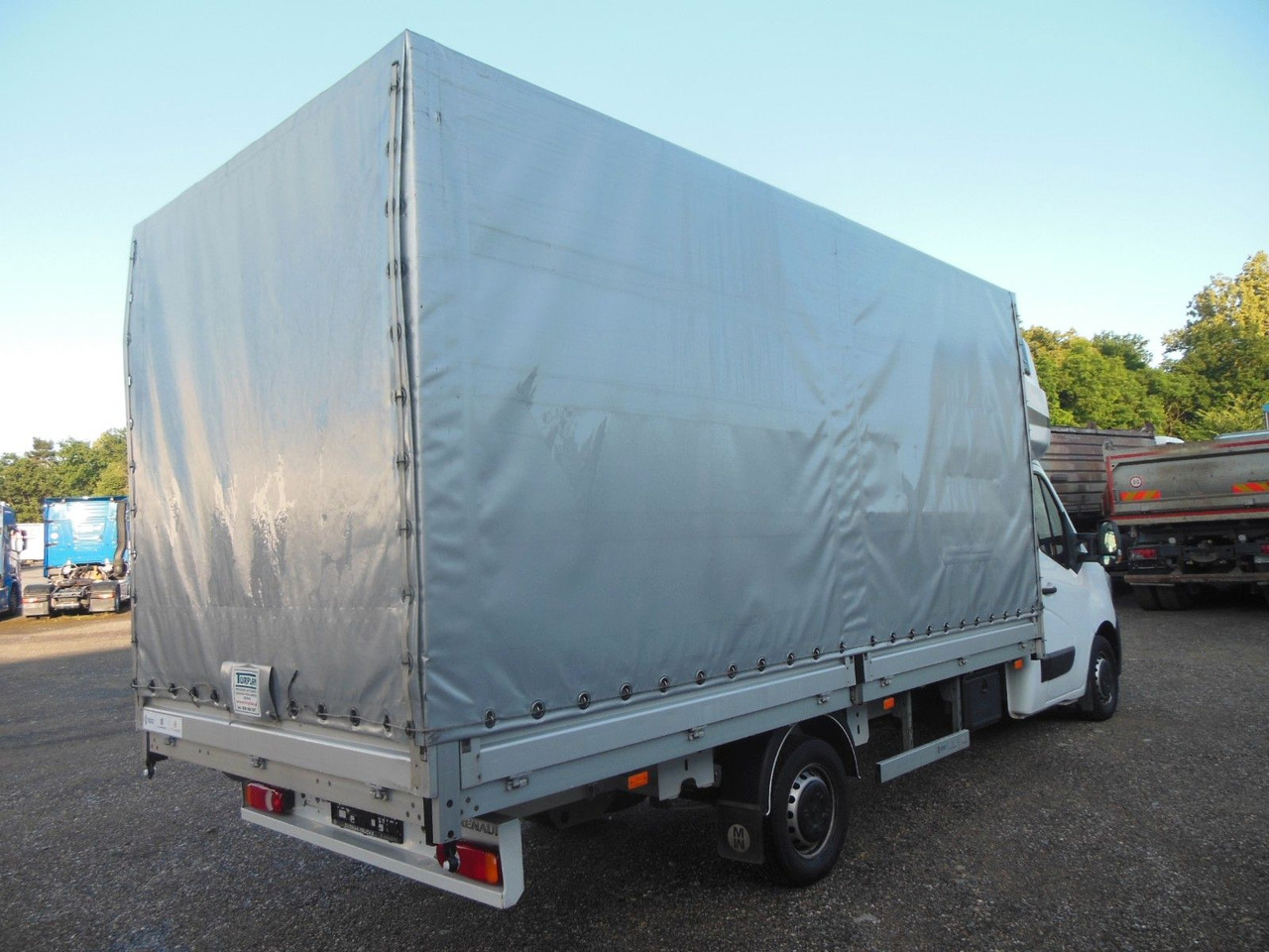 Renault MASTER 2.3 DCI, 10 PALETTEN, LUFT FEDERUNG - Ponyvás kisteherautó: 3 kép. Renault MASTER 2.3 DCI, 10 PALETTEN, LUFT FEDERUNG - Ponyvás kisteherautó: 3 kép.