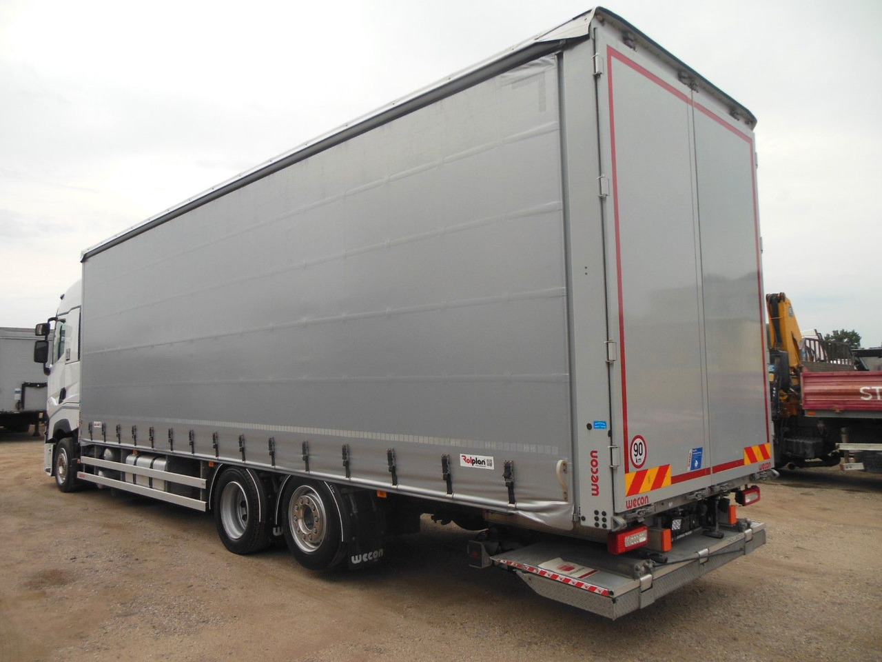 Renault T 440, 6X2, D-HOLLANDIA, 23 PALETTEN, WIE NEUE! - Ponyvás teherautó: 4 kép. Renault T 440, 6X2, D-HOLLANDIA, 23 PALETTEN, WIE NEUE! - Ponyvás teherautó: 4 kép.