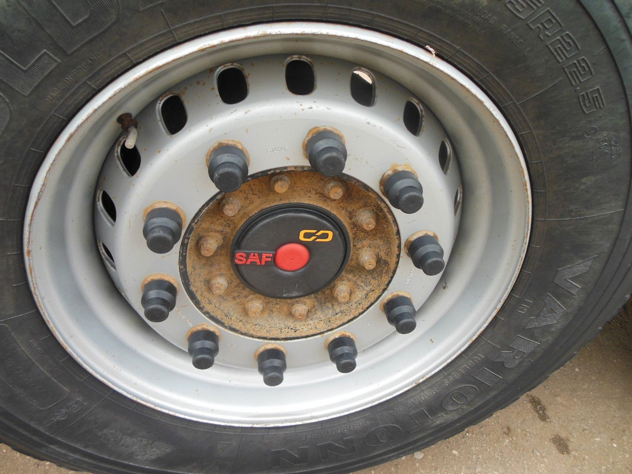 Schwarzmüller TKIA 2/E - Pótkocsi billenőplatós: 5 kép. Schwarzmüller TKIA 2/E - Pótkocsi billenőplatós: 5 kép.