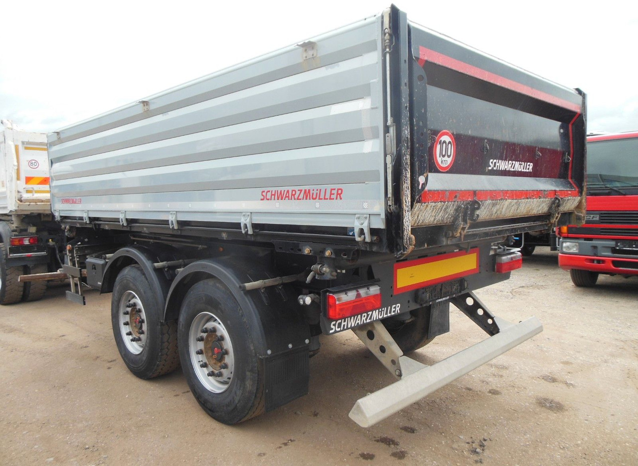 Schwarzmüller TKIA 2/E - Pótkocsi billenőplatós: 2 kép. Schwarzmüller TKIA 2/E - Pótkocsi billenőplatós: 2 kép.