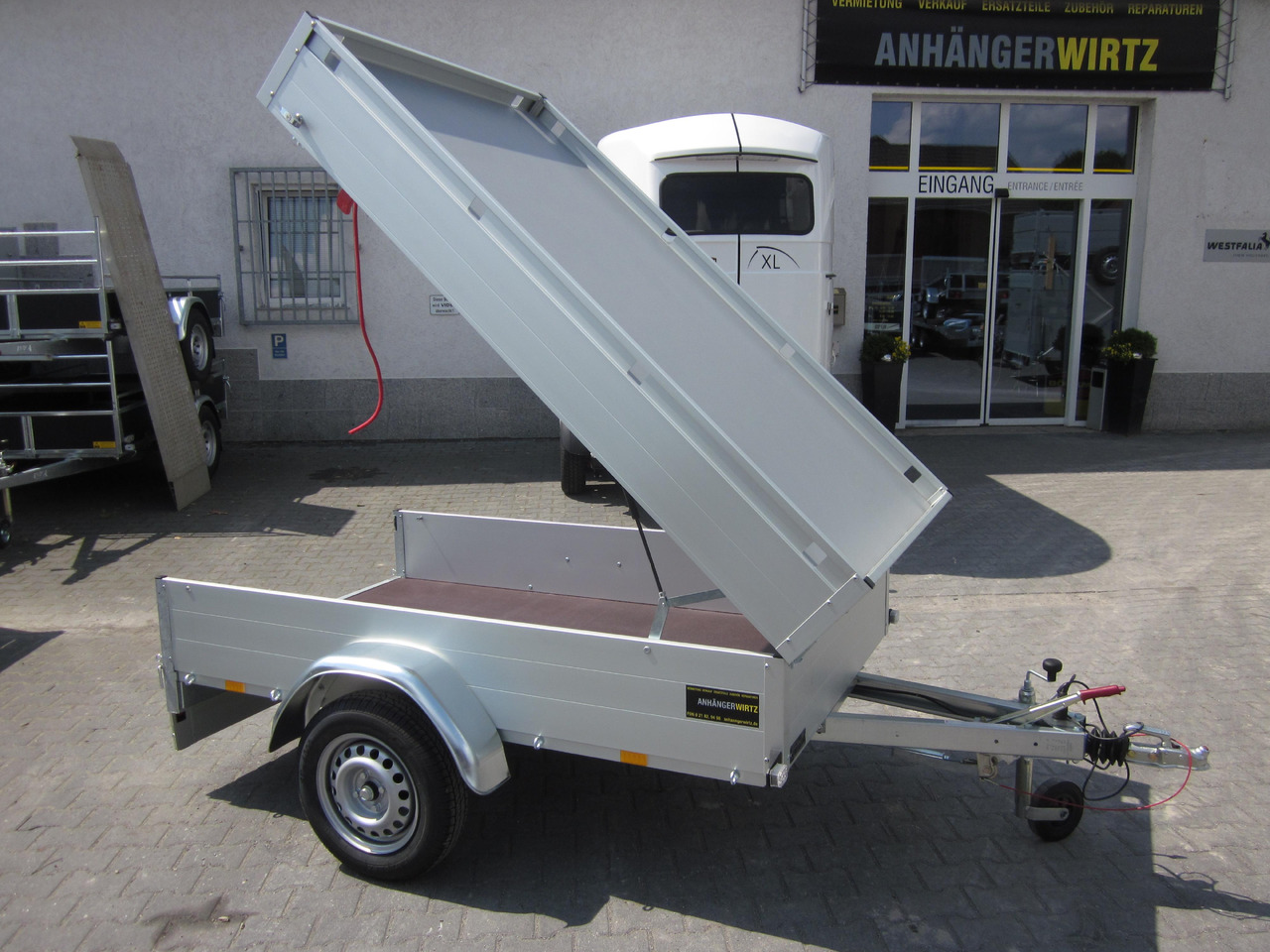 ALUBOXX Deckelanhänger GTB 1200 HT 251x126x48cm (S) 1160kg - Autó utánfutó: 1 kép. ALUBOXX Deckelanhänger GTB 1200 HT 251x126x48cm (S) 1160kg - Autó utánfutó: 1 kép.