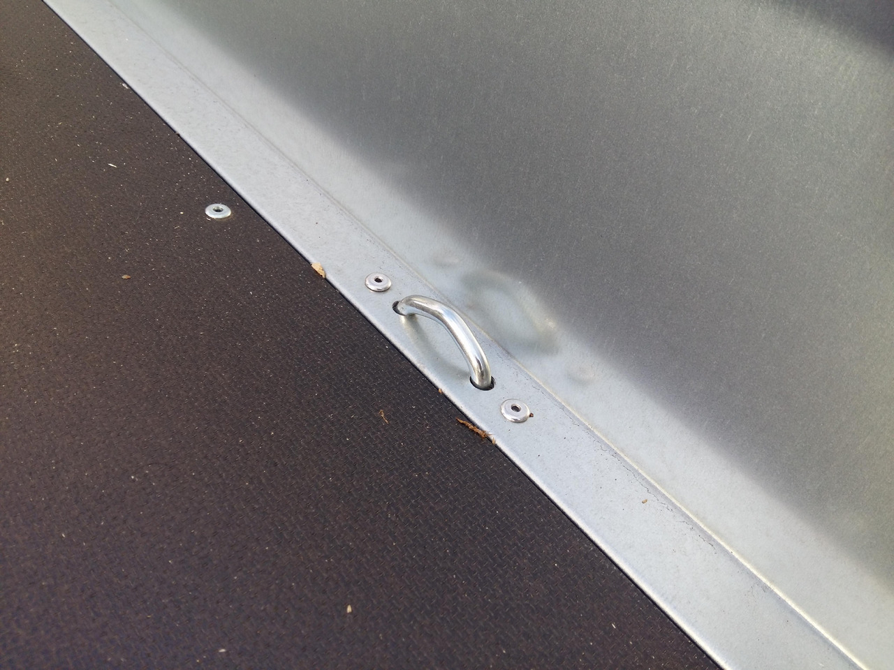 Brenderup 2300 WSB 301x153x40cm Stahl ankippbar Rampenklappe klappbare Vorderwand (M) 1300kg - Gépszállító utánfutó: 4 kép. Brenderup 2300 WSB 301x153x40cm Stahl ankippbar Rampenklappe klappbare Vorderwand (M) 1300kg - Gépszállító utánfutó: 4 kép.