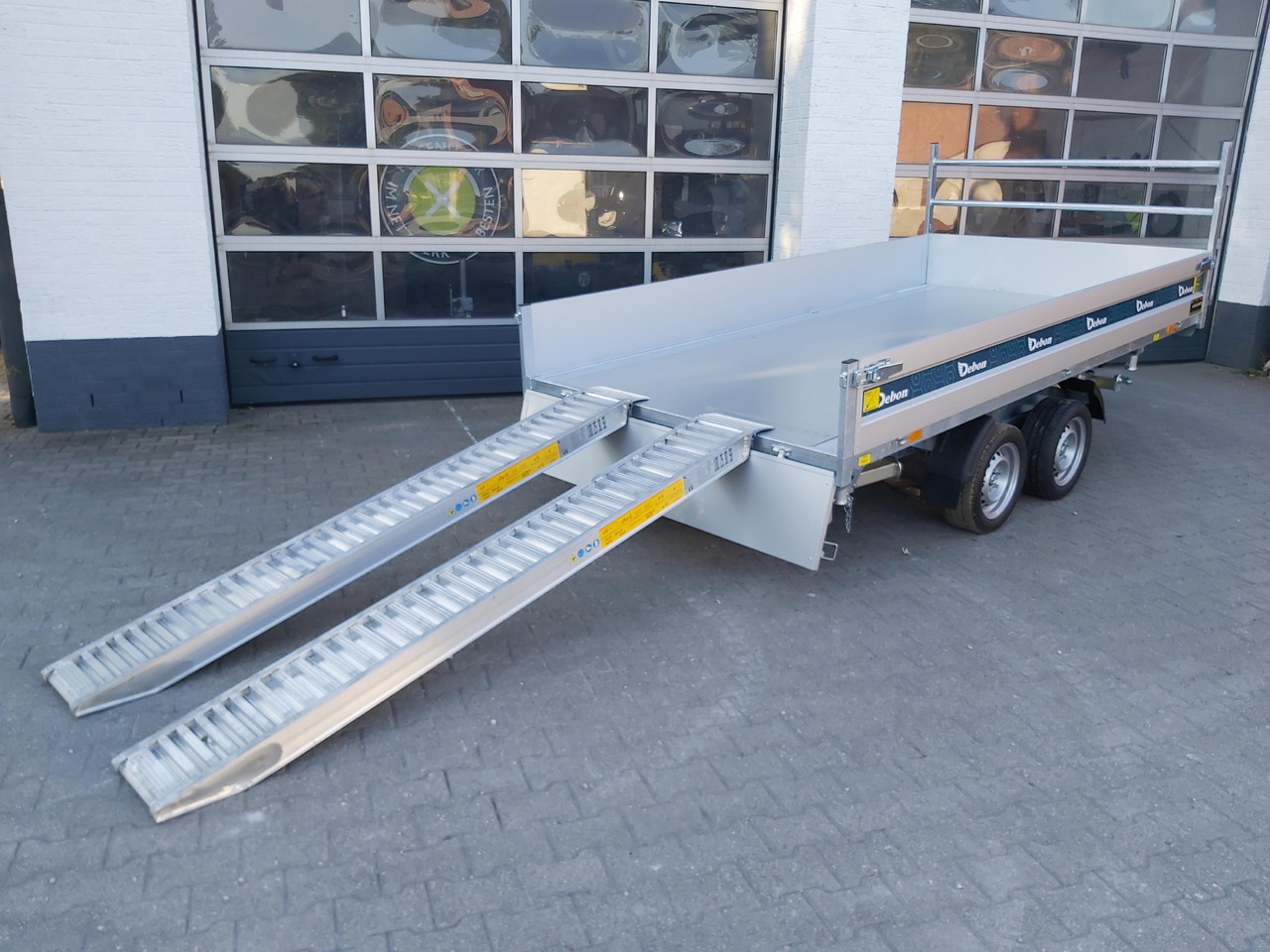 Cheval Liberte Kipper PW 3.6 Elektro Profi Rampen Stützen 360x180x35 3500kg Top Aktion - Pótkocsi billenőplatós: 1 kép. Cheval Liberte Kipper PW 3.6 Elektro Profi Rampen Stützen 360x180x35 3500kg Top Aktion - Pótkocsi billenőplatós: 1 kép.