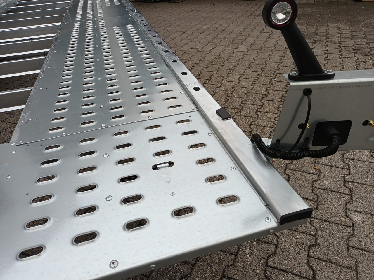 Martz Cartrailer GT KIPP 480/2 3T 480x205cm Profi Lohr Stahl Winde 10" 3000kg 100km/H - Pótkocsi autószállító: 5 kép. Martz Cartrailer GT KIPP 480/2 3T 480x205cm Profi Lohr Stahl Winde 10" 3000kg 100km/H - Pótkocsi autószállító: 5 kép.