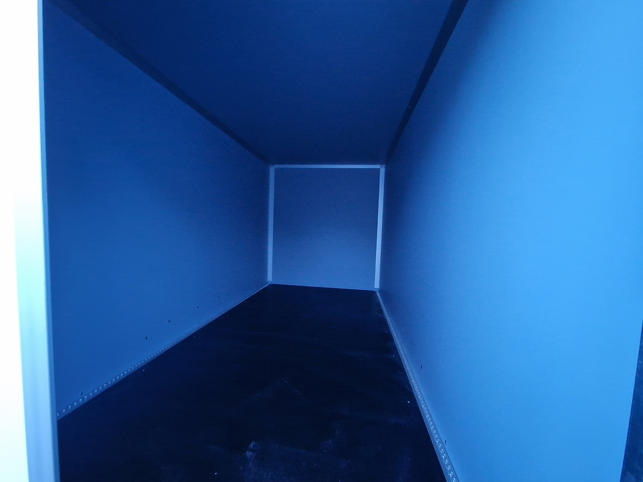 Saris Koffer GO 3506 169 180 2700 2 356x169x180cm weiss GFK (L) 2700kg Modell 2024 - Pótkocsi dobozos: 3 kép. Saris Koffer GO 3506 169 180 2700 2 356x169x180cm weiss GFK (L) 2700kg Modell 2024 - Pótkocsi dobozos: 3 kép.