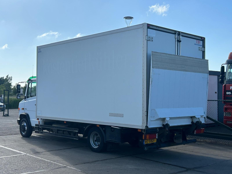 Mercedes-Benz VARIO 816 FULL STEEL NL - Hűtős teherautó: 3 kép. Mercedes-Benz VARIO 816 FULL STEEL NL - Hűtős teherautó: 3 kép.