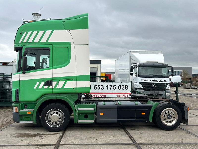 Scania R114.380 - Nyergesvontató: 2 kép. Scania R114.380 - Nyergesvontató: 2 kép.