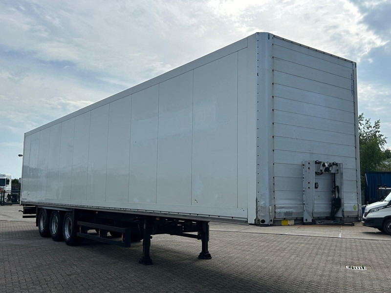 Schmitz Cargobull 3 axle SAF DRUM TUV 04-04 2026 - Félpótkocsi dobozos: 5 kép. Schmitz Cargobull 3 axle SAF DRUM TUV 04-04 2026 - Félpótkocsi dobozos: 5 kép.