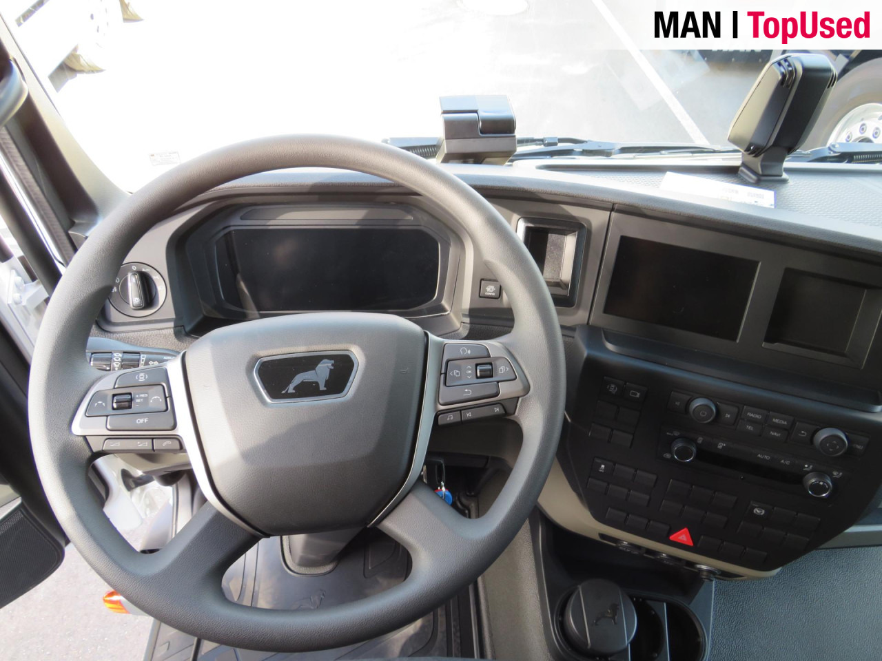 MAN TGL 12.220 4x2 BL CH JUNGE Koffer DHOLLANDIA LBW - Dobozos felépítményű teherautó: 5 kép. MAN TGL 12.220 4x2 BL CH JUNGE Koffer DHOLLANDIA LBW - Dobozos felépítményű teherautó: 5 kép.