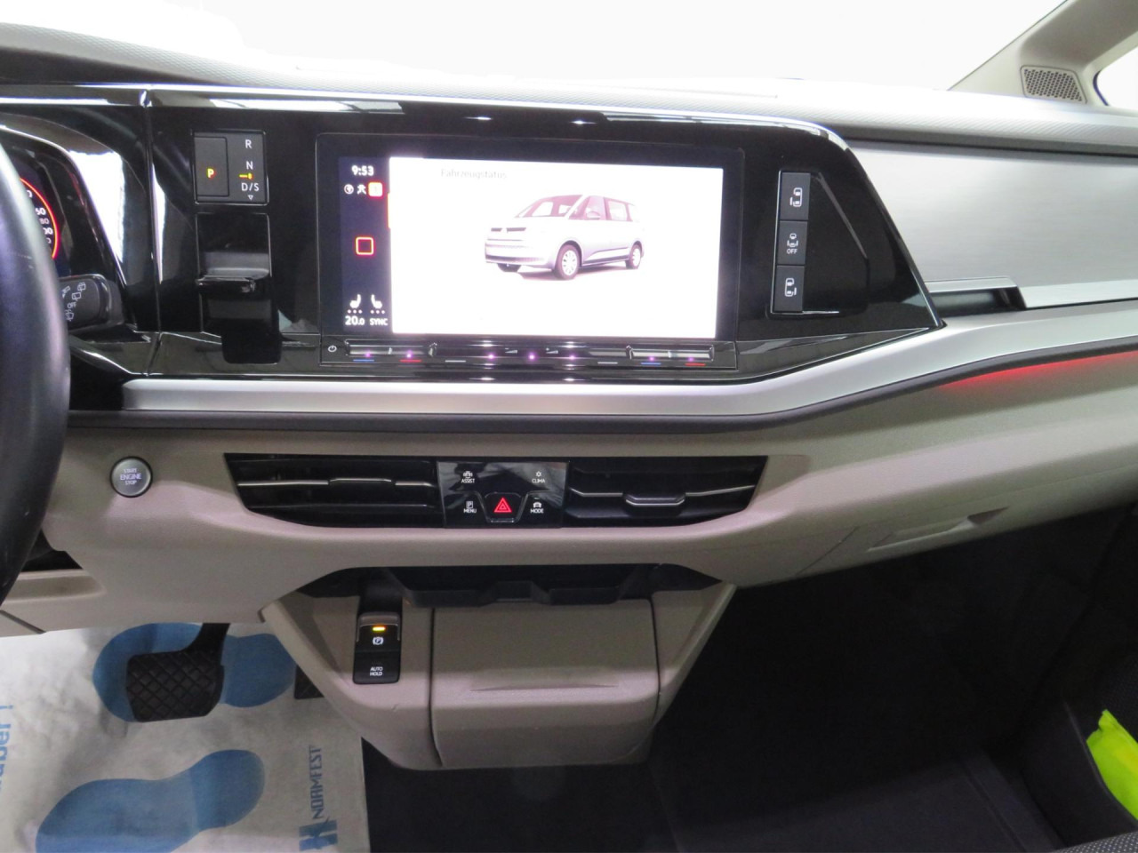 VOLKSWAGEN T7 Multivan 2.0 TDI 110 kW Life Navi LED Klima - Autó: 4 kép. VOLKSWAGEN T7 Multivan 2.0 TDI 110 kW Life Navi LED Klima - Autó: 4 kép.