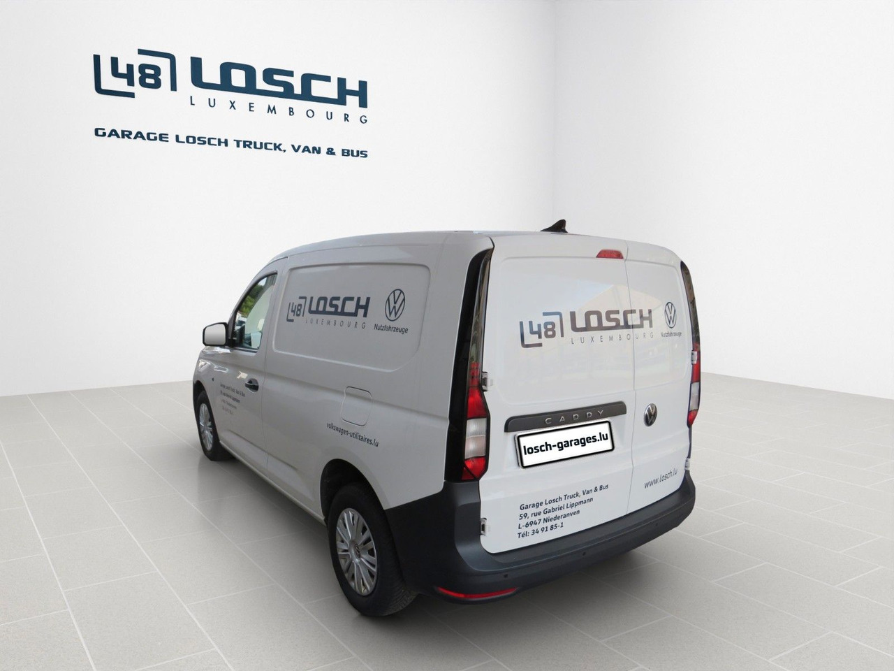 Volkswagen Caddy Cargo 2.0 TDI 75 kW - Kis furgon: 4 kép. Volkswagen Caddy Cargo 2.0 TDI 75 kW - Kis furgon: 4 kép.