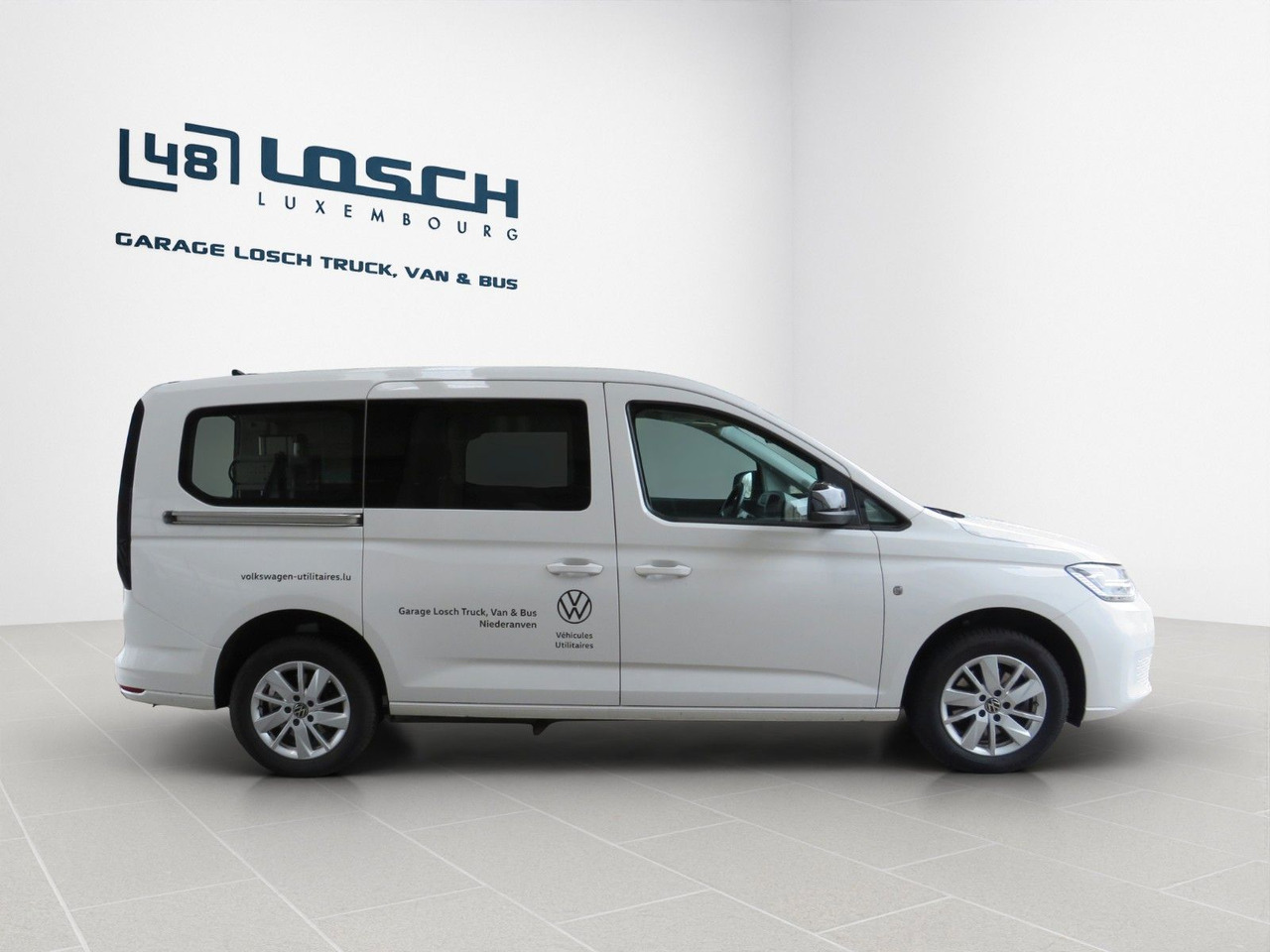 Volkswagen Caddy Maxi Kombi 2.0 TDI Rollstuhl Taxirampe - Autó: 5 kép. Volkswagen Caddy Maxi Kombi 2.0 TDI Rollstuhl Taxirampe - Autó: 5 kép.