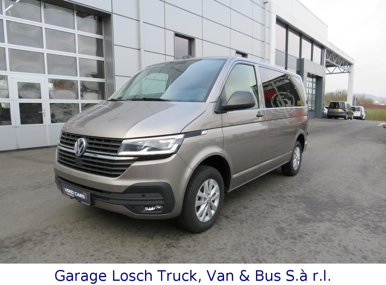 Volkswagen T6.1 Transporter 2.0 TDI Kasten Trendline Euro6 - Kis furgon: 2 kép. Volkswagen T6.1 Transporter 2.0 TDI Kasten Trendline Euro6 - Kis furgon: 2 kép.