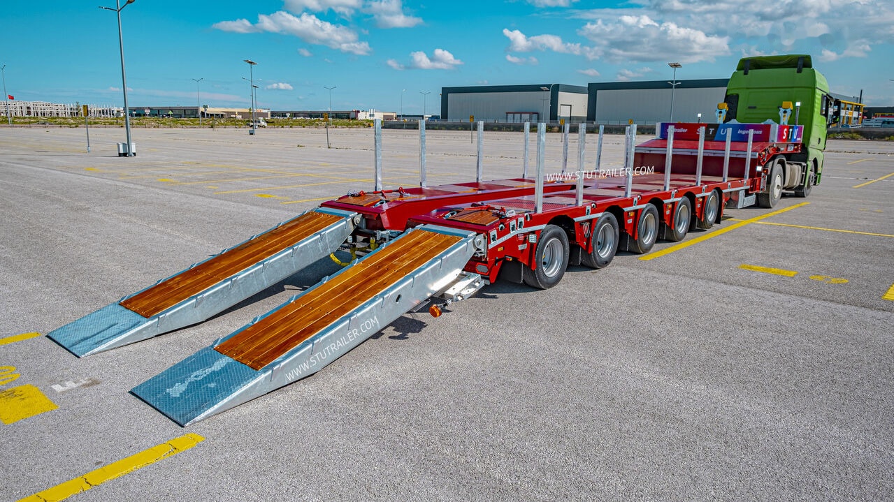 STU 5 Axle Lowbed / Extendable - Félpótkocsi mélybölcsős: 4 kép. STU 5 Axle Lowbed / Extendable - Félpótkocsi mélybölcsős: 4 kép.