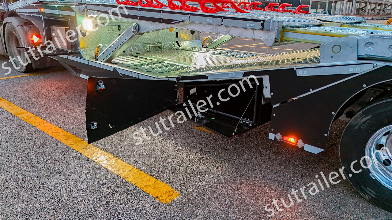 STU 6 Car Carrier Trailer - Félpótkocsi autószállító: 5 kép. STU 6 Car Carrier Trailer - Félpótkocsi autószállító: 5 kép.