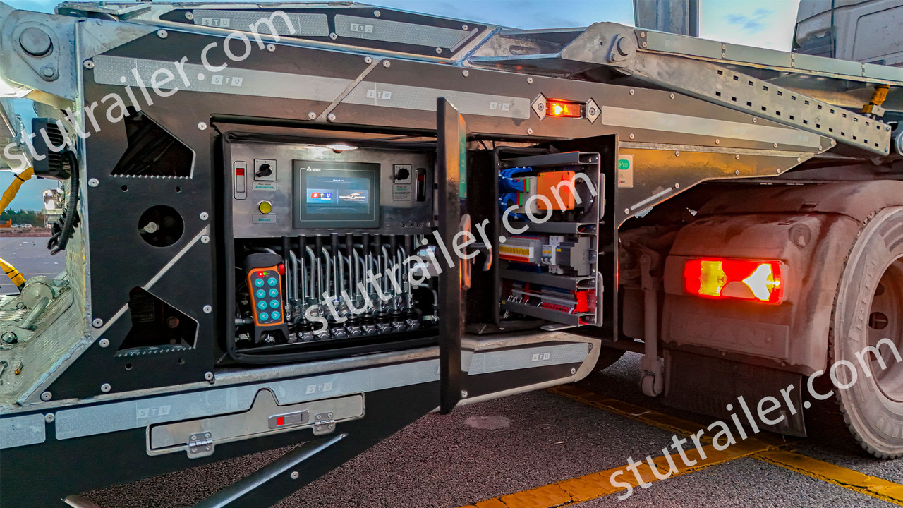 STU 6 Car Carrier Trailer - Félpótkocsi autószállító: 3 kép. STU 6 Car Carrier Trailer - Félpótkocsi autószállító: 3 kép.