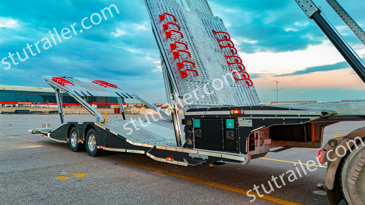 STU 6 Car Carrier Trailer - Félpótkocsi autószállító: 4 kép. STU 6 Car Carrier Trailer - Félpótkocsi autószállító: 4 kép.
