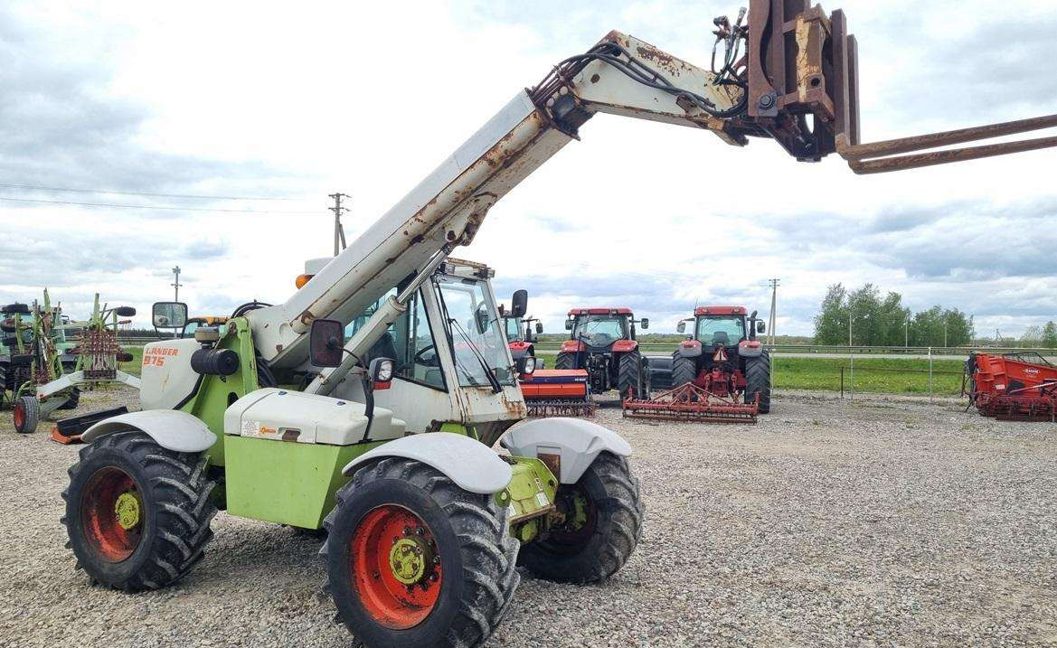 Teleszkópos rakodó Claas Ranger 975: 11 kép. Teleszkópos rakodó Claas Ranger 975: 11 kép.