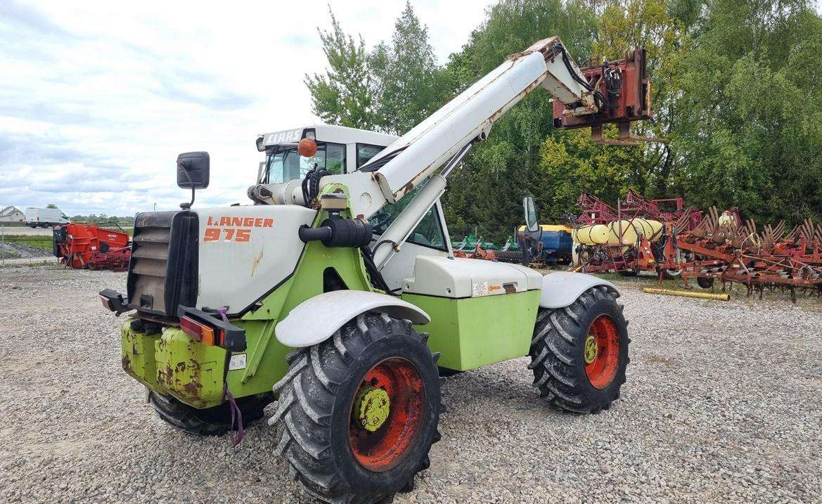 Claas Ranger 975 - Traktor: 5 kép. Claas Ranger 975 - Traktor: 5 kép.