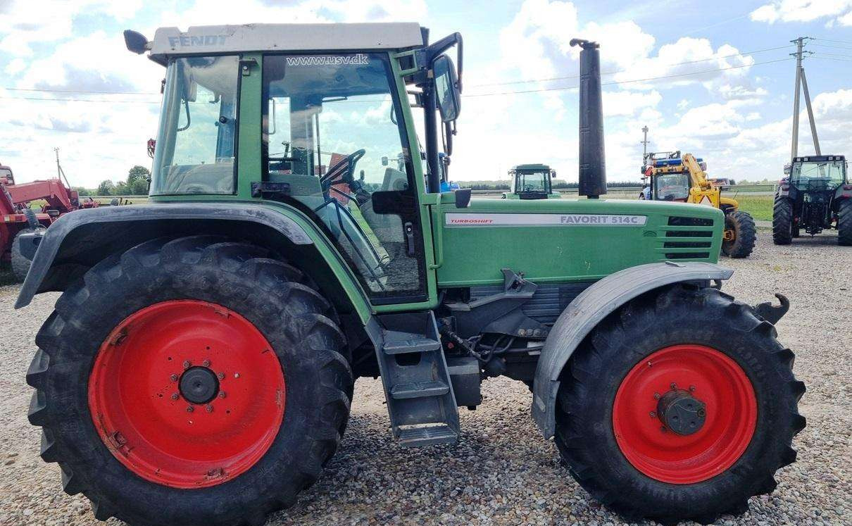Fendt 514C - Traktor: 4 kép. Fendt 514C - Traktor: 4 kép.