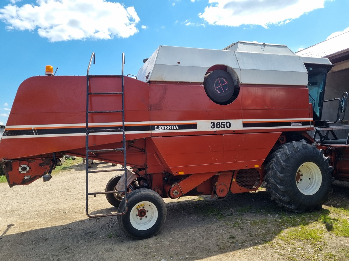 LAVERDA 3650 - Kombájn: 4 kép. LAVERDA 3650 - Kombájn: 4 kép.