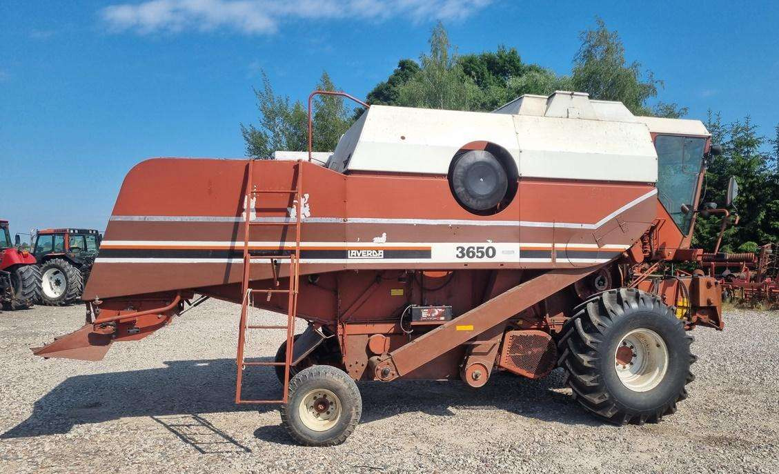 Laverda 3650 - Kombájn: 3 kép. Laverda 3650 - Kombájn: 3 kép.