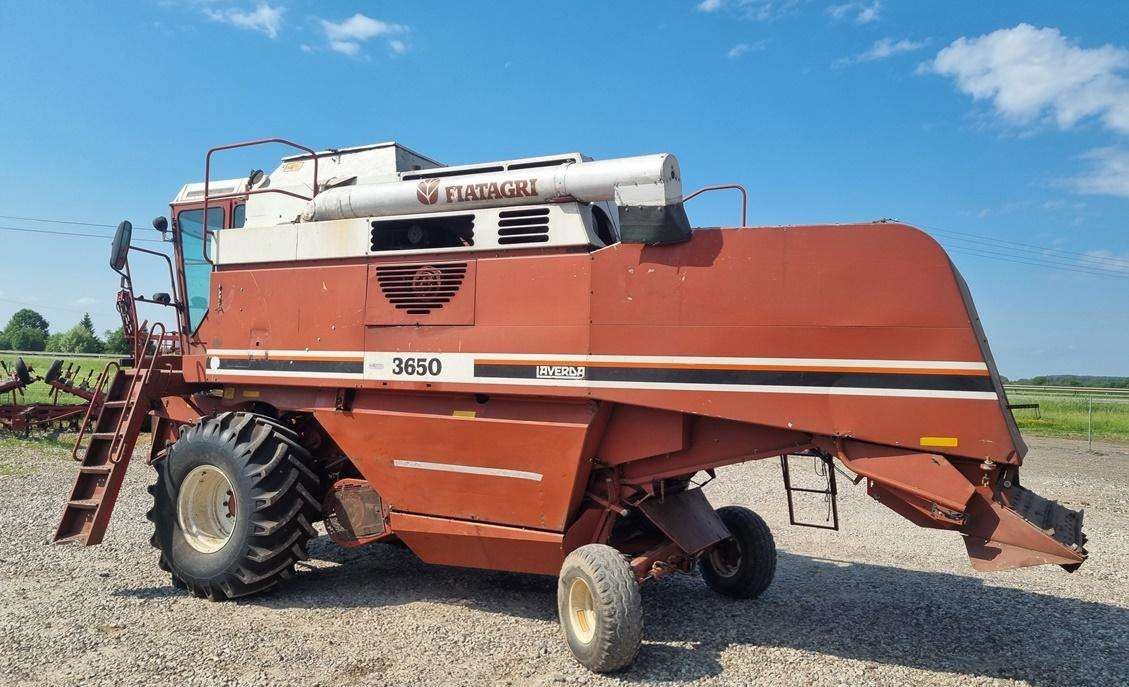Kombájn Laverda 3650: 8 kép.