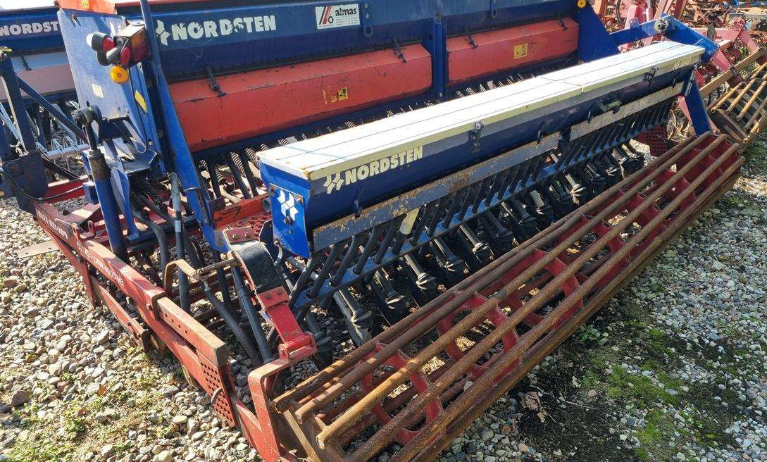Nordsten NS3040 - Kombinált vetőgép: 4 kép. Nordsten NS3040 - Kombinált vetőgép: 4 kép.
