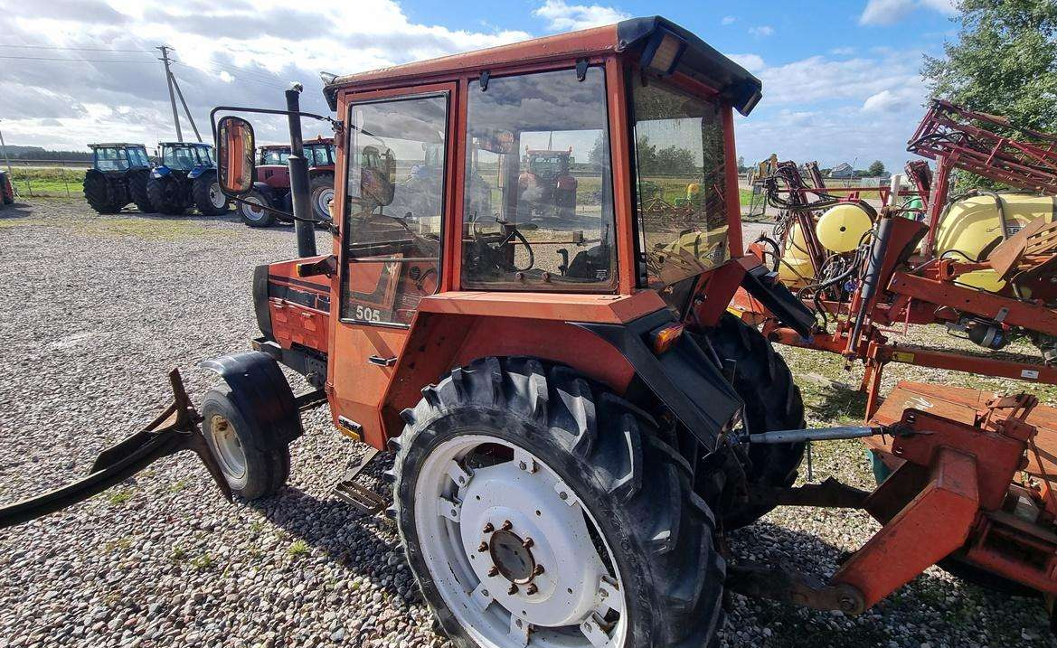 Valmet 505 - Traktor: 4 kép. Valmet 505 - Traktor: 4 kép.