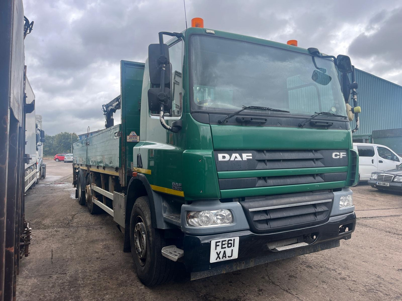 DAF CF 75 310 - Platós teherautó, Darus autó: 1 kép. DAF CF 75 310 - Platós teherautó, Darus autó: 1 kép.