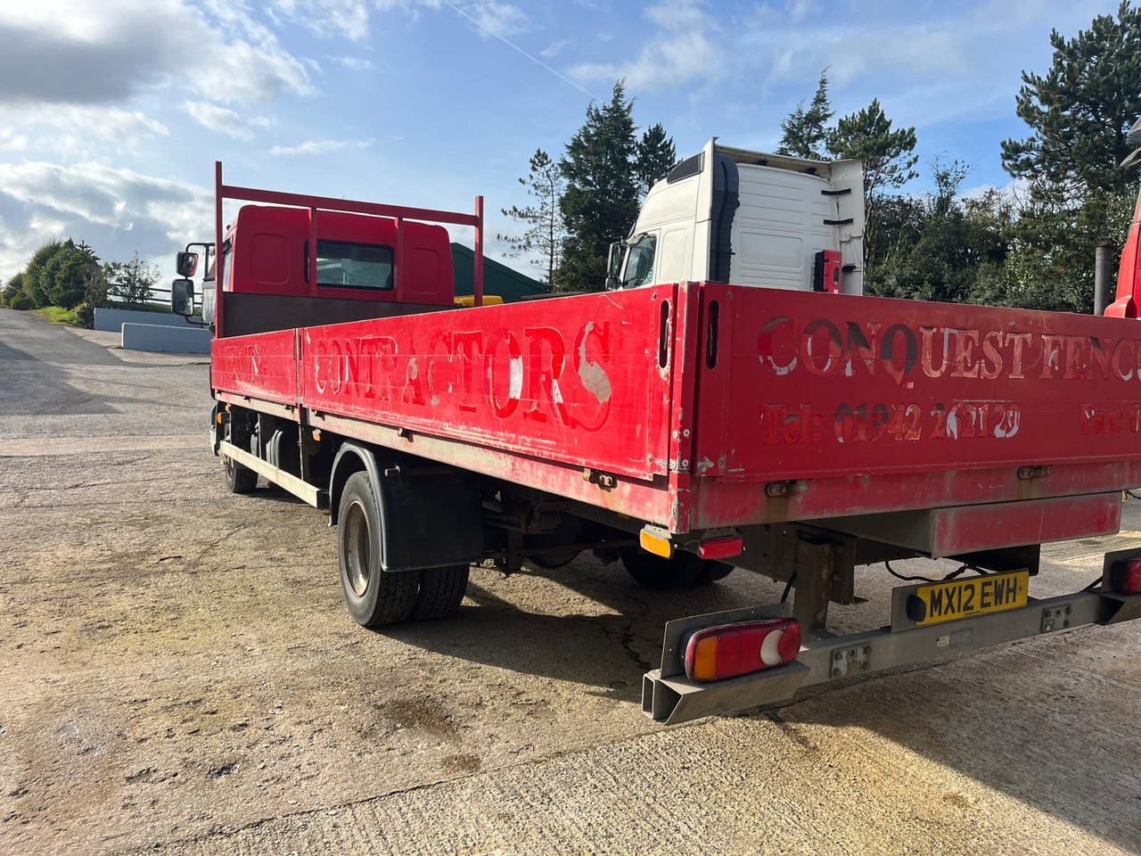 DAF LF 45 160 - Platós teherautó: 3 kép. DAF LF 45 160 - Platós teherautó: 3 kép.