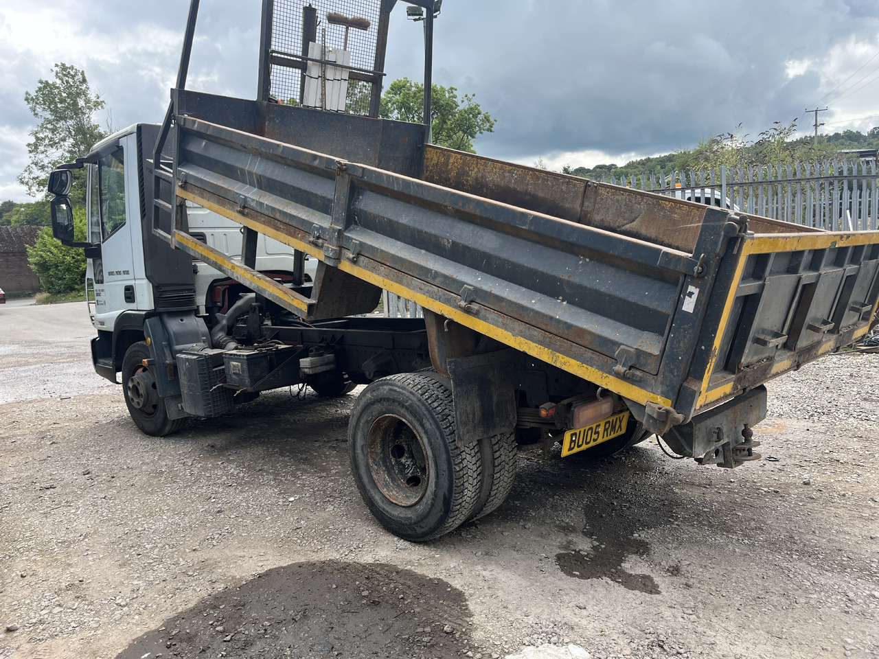 Iveco Euro Cargo 75 E17 - Billenőplatós teherautó: 5 kép. Iveco Euro Cargo 75 E17 - Billenőplatós teherautó: 5 kép.