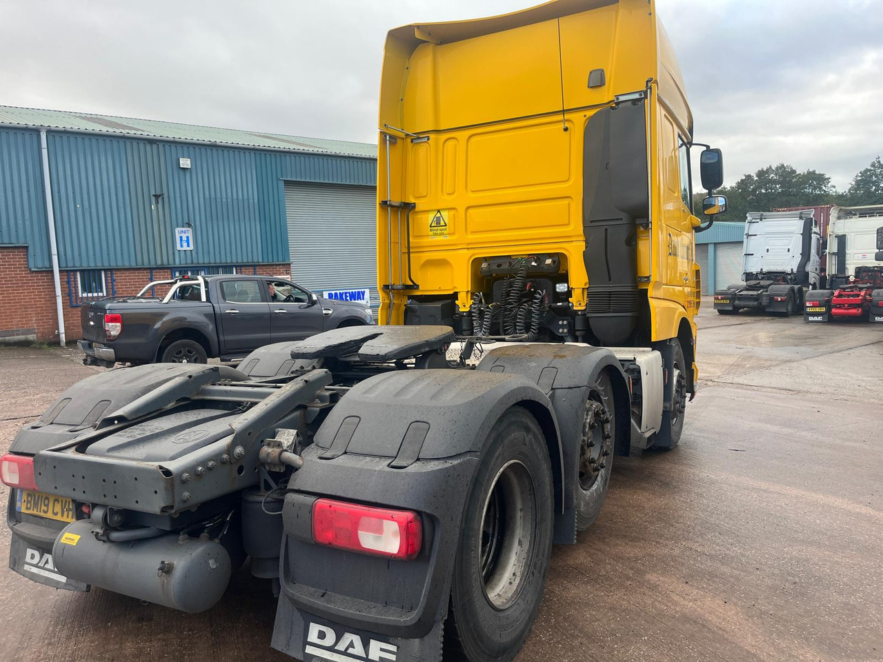 DAF XF 530 - Nyergesvontató: 2 kép. DAF XF 530 - Nyergesvontató: 2 kép.