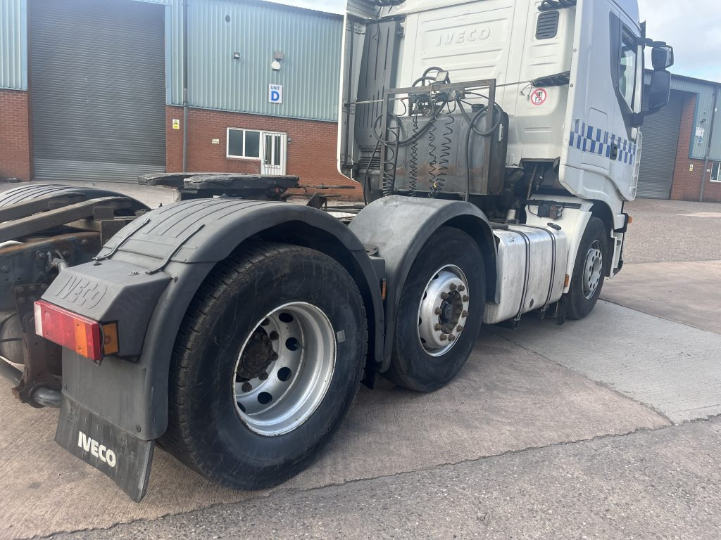 IVECO Euro 4 - Nyergesvontató: 3 kép. IVECO Euro 4 - Nyergesvontató: 3 kép.