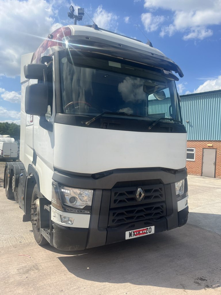 Renault T Range 460 6x2 Tractor Unit - Nyergesvontató: 1 kép. Renault T Range 460 6x2 Tractor Unit - Nyergesvontató: 1 kép.