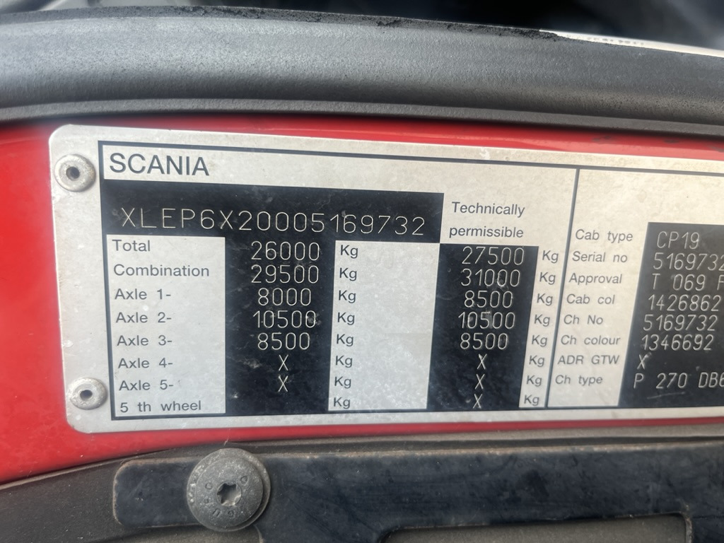 Scania P270 6x2 Curtain side. - Ponyvás teherautó: 5 kép. Scania P270 6x2 Curtain side. - Ponyvás teherautó: 5 kép.