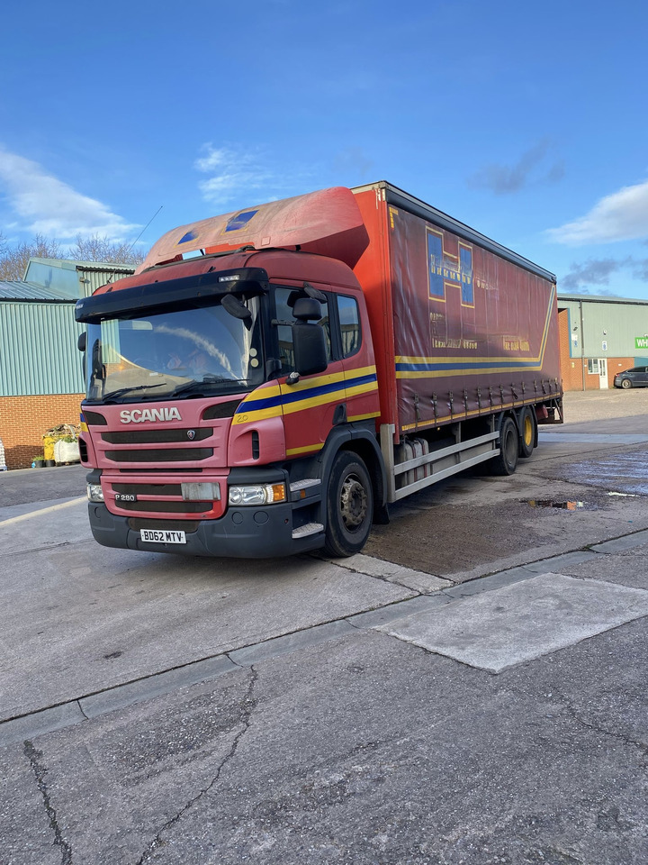 Scania P280 6x2 Curtain side - Ponyvás teherautó: 1 kép. Scania P280 6x2 Curtain side - Ponyvás teherautó: 1 kép.