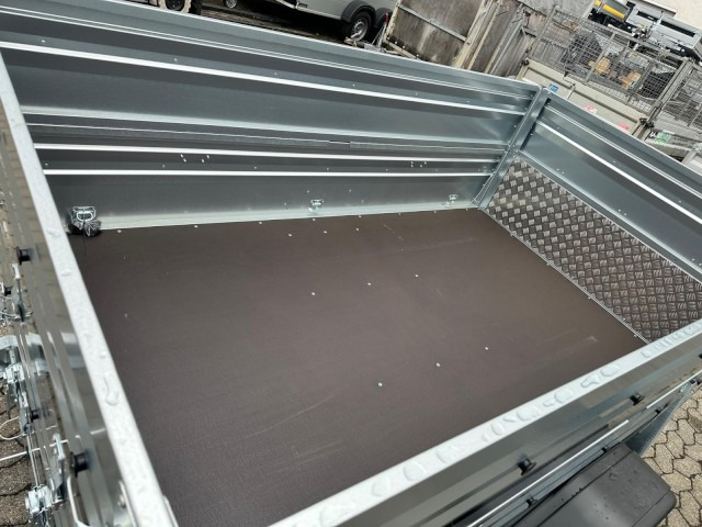 Brenderup 2260WSB1300 Stahl, 1,3 to. kippbar, 2580x1530x400mm - Autó utánfutó: 4 kép. Brenderup 2260WSB1300 Stahl, 1,3 to. kippbar, 2580x1530x400mm - Autó utánfutó: 4 kép.
